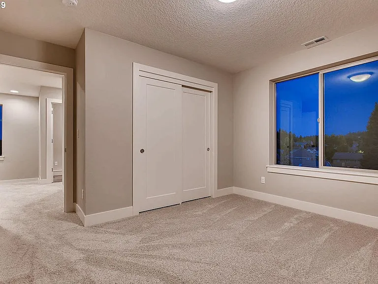 7549 SW Steinbach Ter — Photo 3
