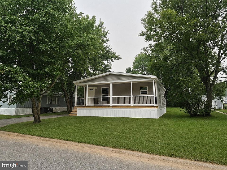 1st image of 209 Aspen Cir