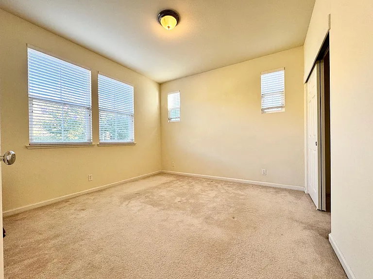 2455 Azevedo Ct — Photo 17