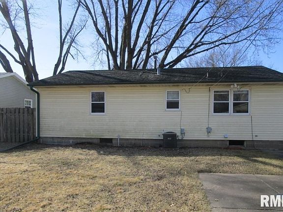 2nd image of 2220 W 35th St