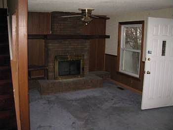 4th image of 28878 Lowell St