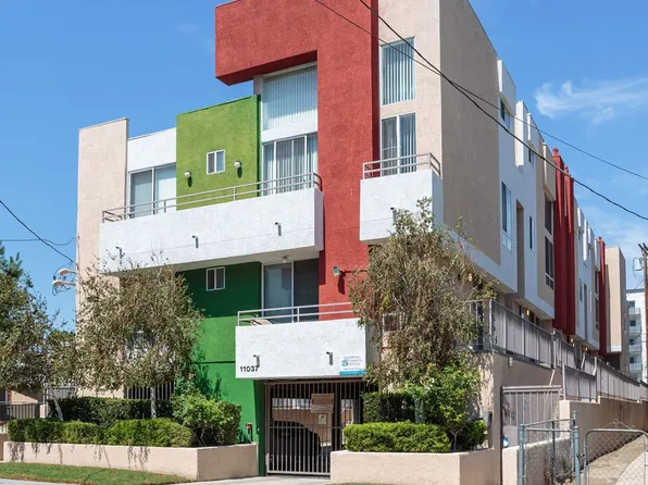 11037 Hartsook St APT 203, North Hollywood, CA 91601
