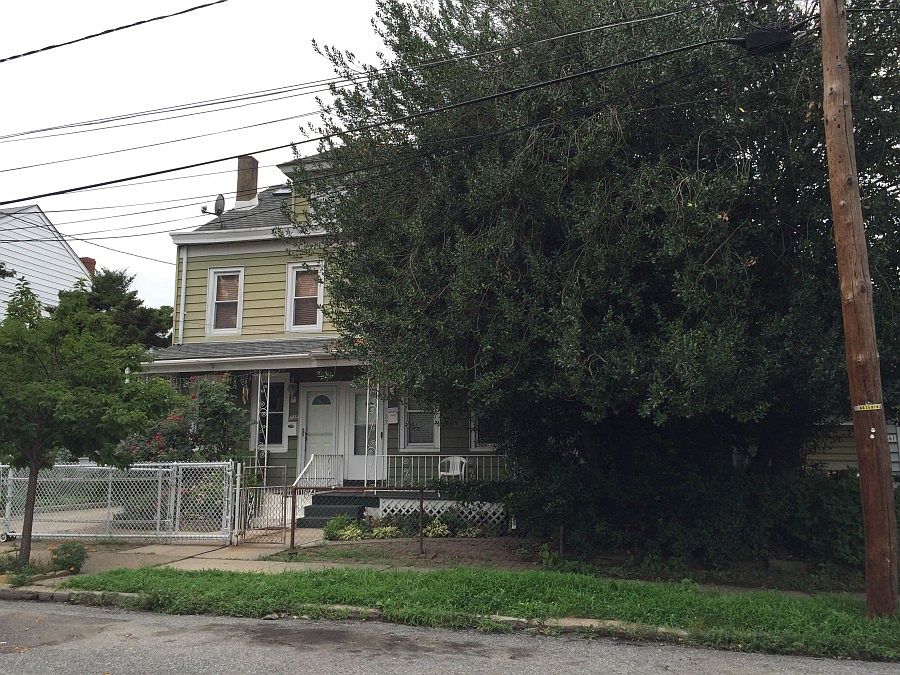 2nd image of 737 Indiana Ave
