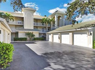 15415 Cedarwood Ln APT 103, Naples, FL 34110