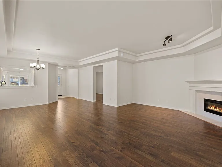 2485 Greenfield Ct — Photo 13