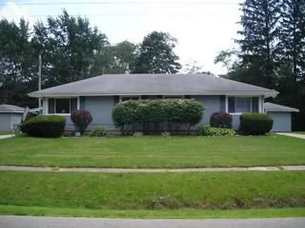 233 Wyleswood Dr, Berea, OH 44017