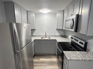 16 Reynwood Ln #9, Weare, NH 03281