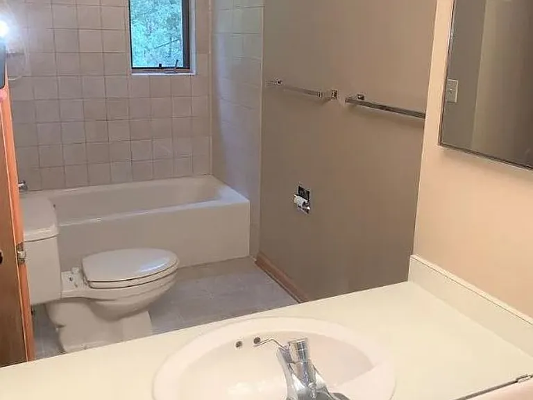 4944 Bayswater Rd — Photo 13