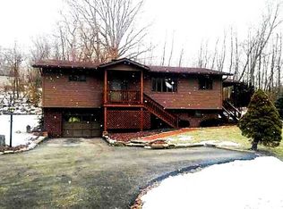 9 Blackstone Dr, Uniontown, PA 15401