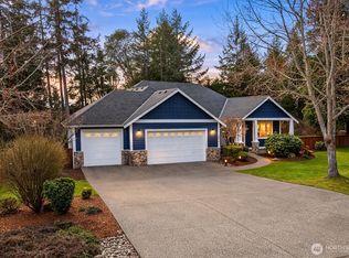 1010 Potlatch Dr, Fox Island, WA