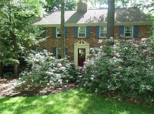 2384 Oakview Dr, Pittsburgh, PA 15237