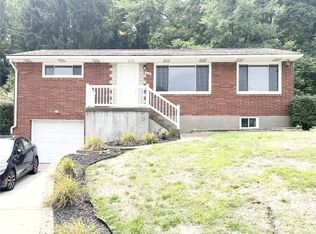 3648 Wallace Dr, Pittsburgh, PA 15227