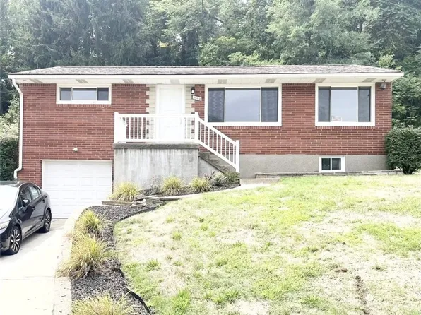 3648 Wallace Dr, Pittsburgh, PA 15227