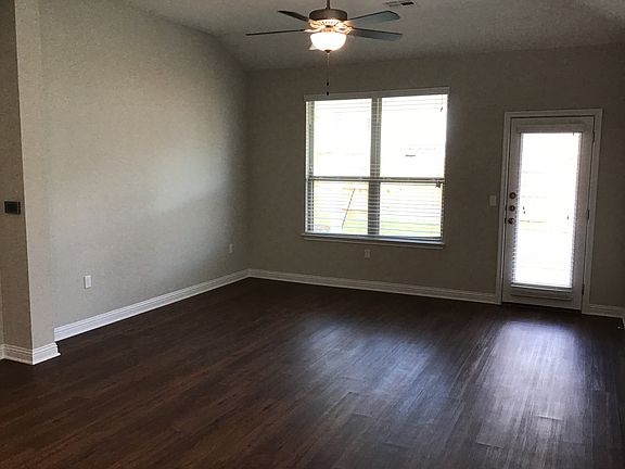 5th image of 8103 Cottage Rose Dr