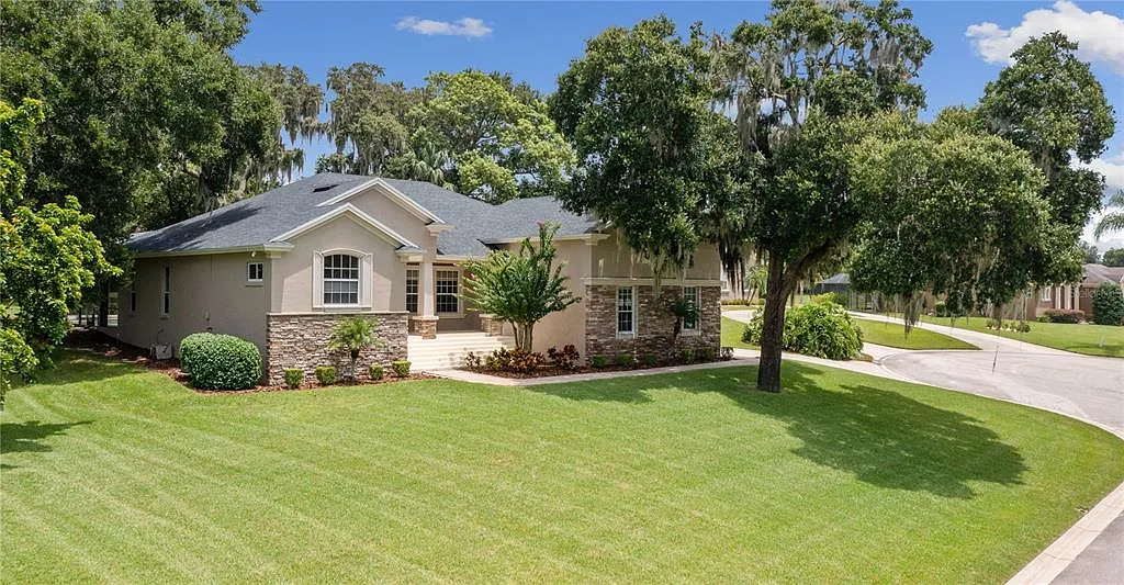 5 bed, 4.0 bath, 3627 sqft, $4,400 — Photo 1
