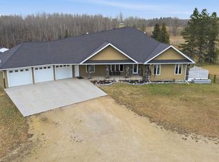 2012 Parkland Dr, Parkland County, AB T7Y 2S1