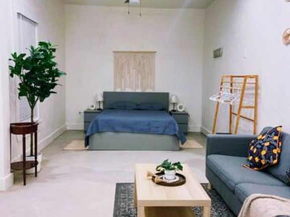 5th image of 1407 Leal St #6