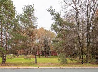 Xxx Creekside Xing, Stillwater, MN 55082