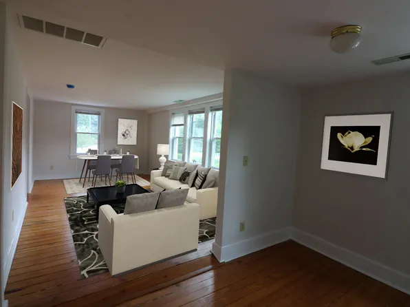 2 Oak St, Westport, CT 06880