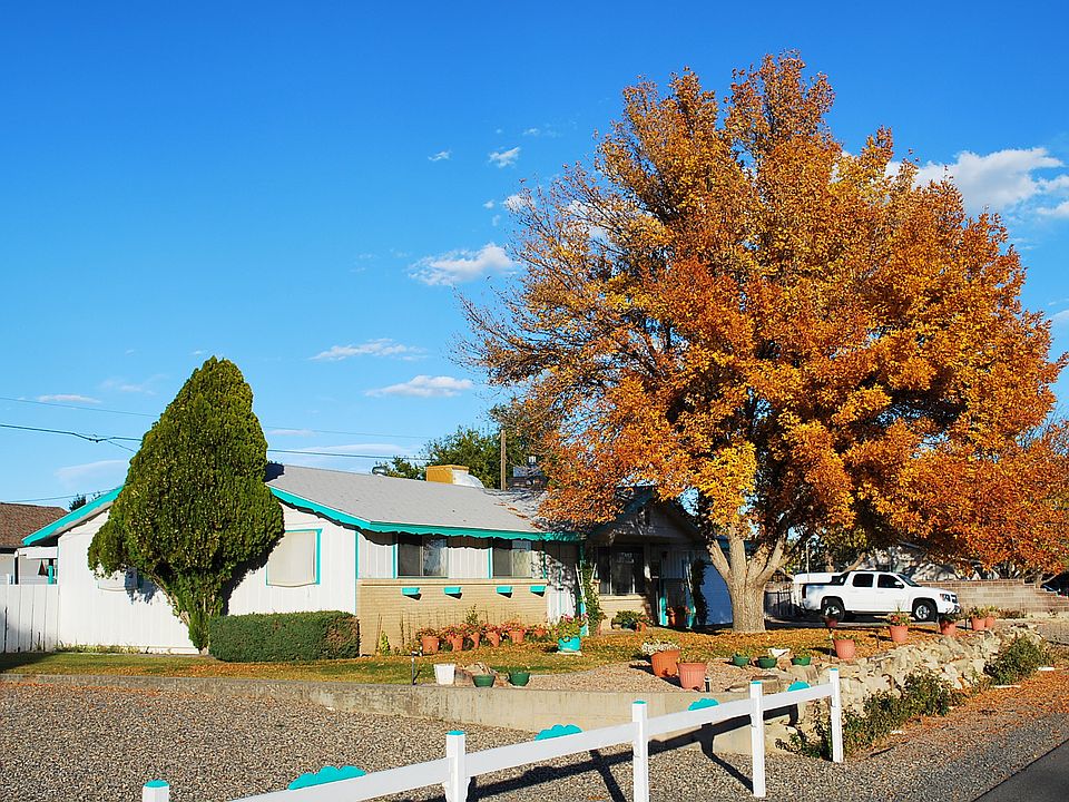 2nd image of 2102 Hodesha Way