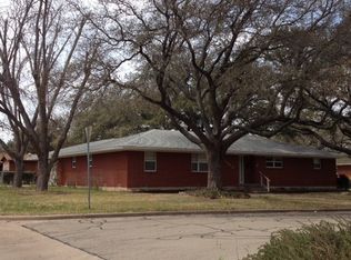 2400 N 50th St, Waco, TX 76710