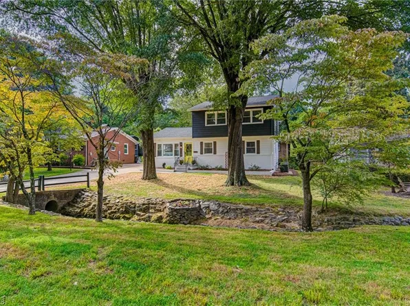 2350 Parkway Dr, Winston Salem, NC 27103