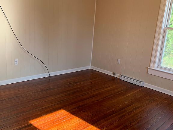4th image of 422 W Philadelphia Ave