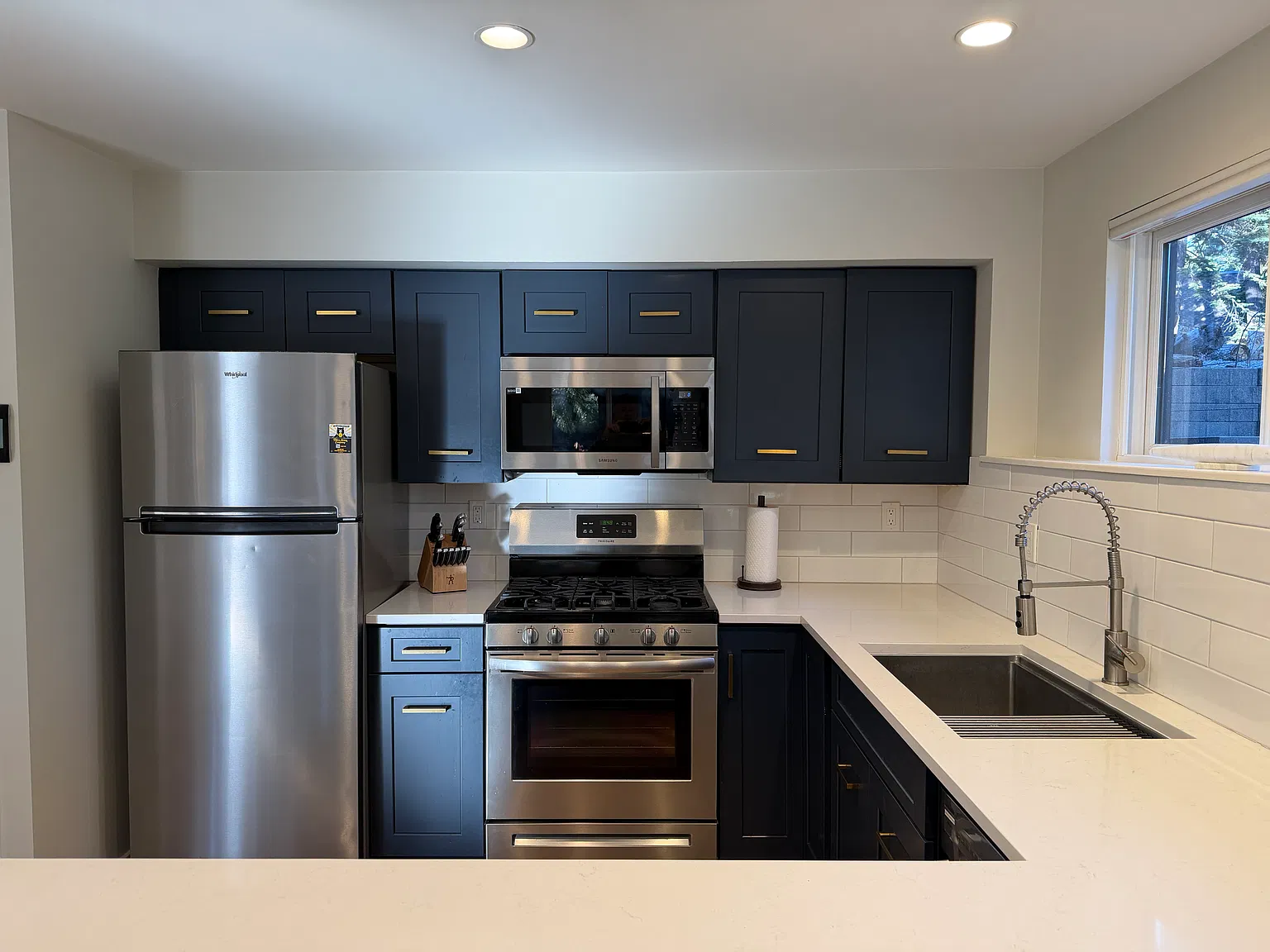 Studio, 650 sqft, $2,250 — Photo 4