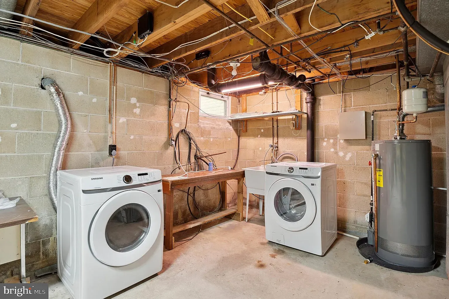 4 bed, 3775 sqft, $3,950 — Photo 4