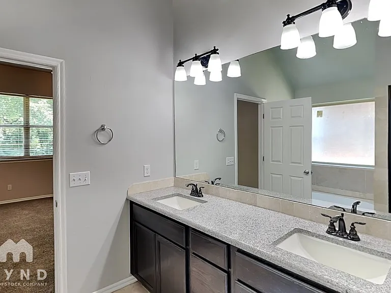 3317 Wood Valley Rd — Photo 12