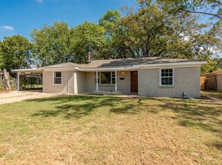 3808 Caddo Trl, Lake Worth, TX 76135