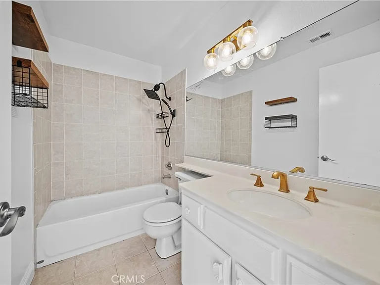 632 Springbrook N #7 — Photo 18