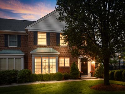 1 Maple Street #1, New Canaan, CT, 06840