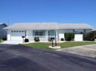 706 Reading Pl, Sun City Center, FL 33573