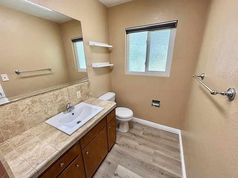4301 Green Ave — Photo 18