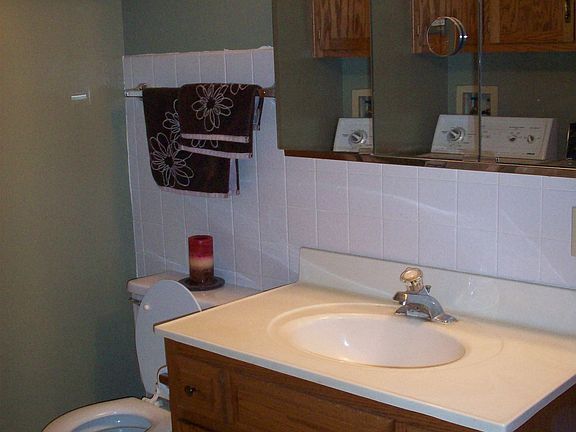 Bathroom #1- Freshly painted!