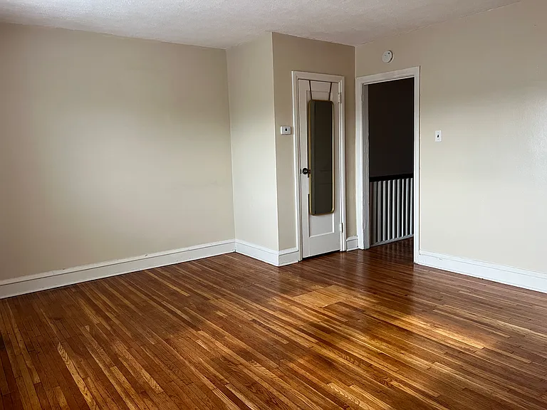 3427 Sheffield Ave #2 — Photo 14