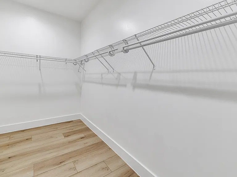 3200 Thomas Ave — Photo 32