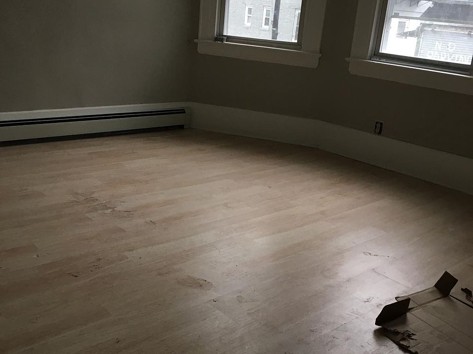 2nd image of 26 Ellis Ave APT 2