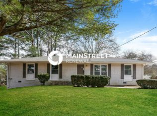 2858 Spruce Point Rd, Atlanta, GA 30349
