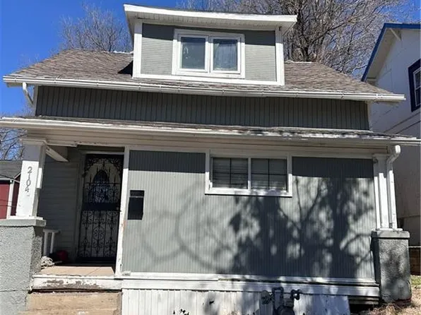 2104 E 24th Ter, Kansas City, MO 64127