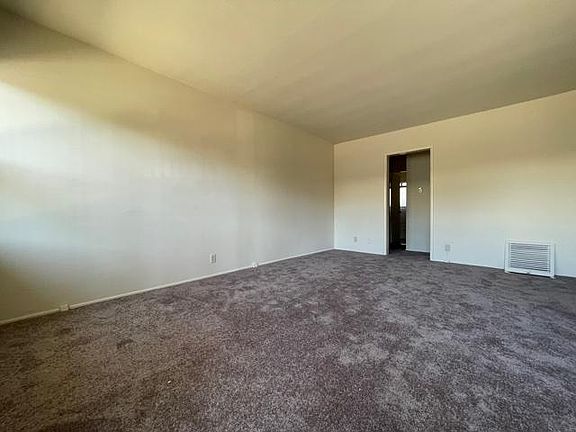 3rd image of 5640 Bakman Ave #2