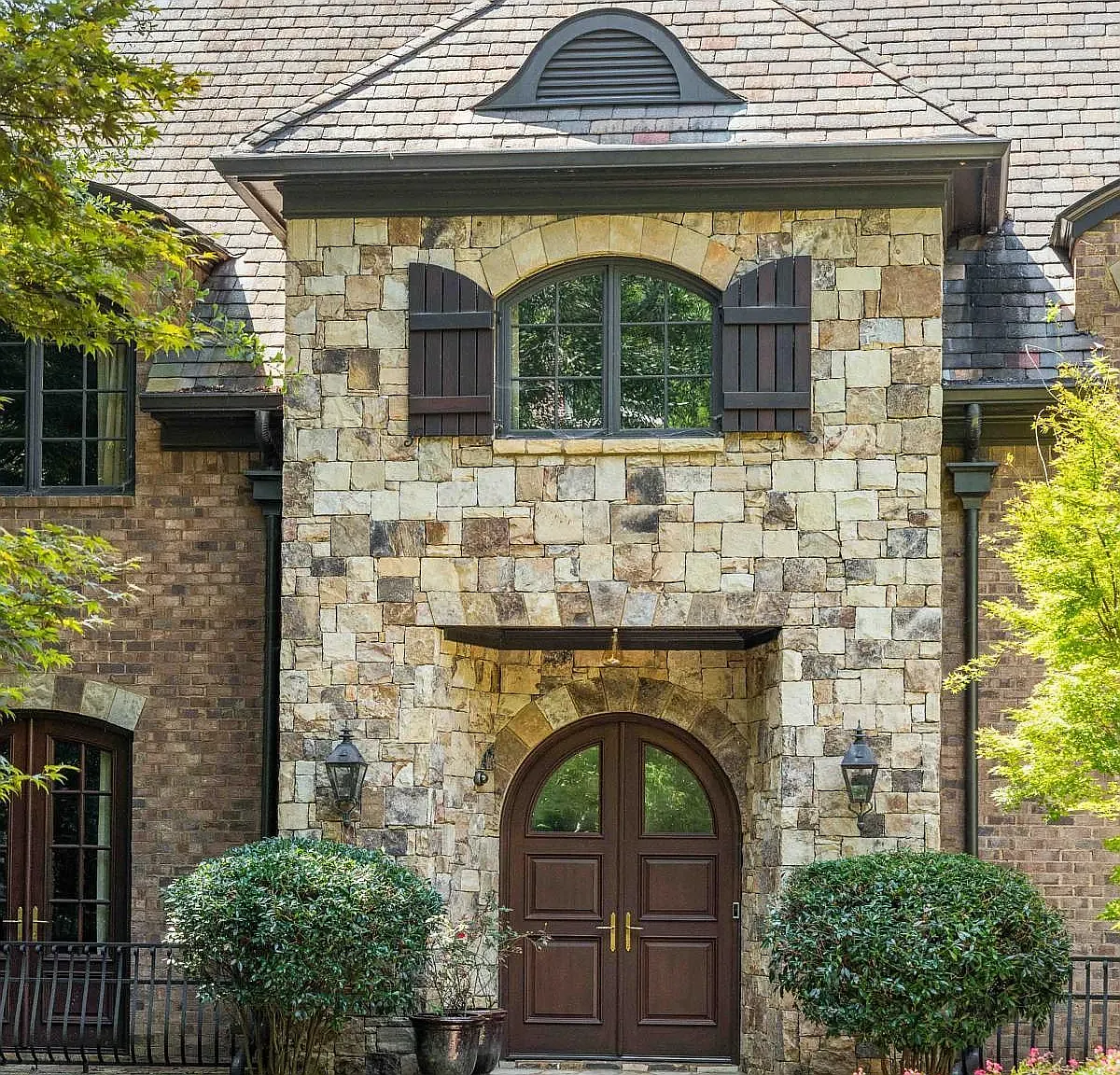 6 bed, 10324 sqft, $24,450 — Photo 4
