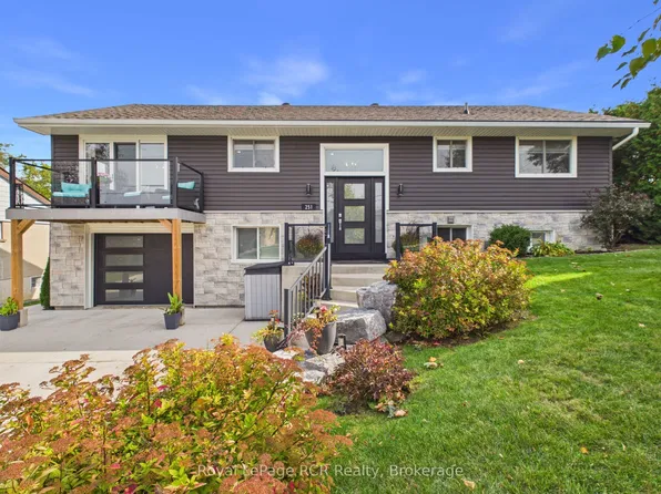 251 Pearson St, Meaford, ON N4L 1L6