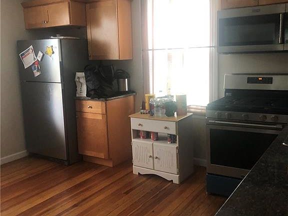 2nd image of 31 Woodland Ave Floor 2