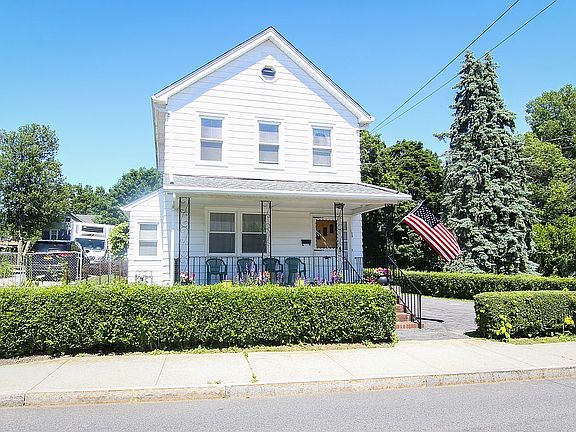 2nd image of 138 Verplanck Ave