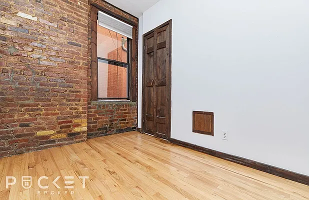 Rented by PocketBroker Inc | media 15