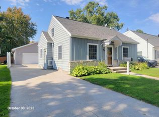 1707 N Harriman St, Appleton, WI 54911