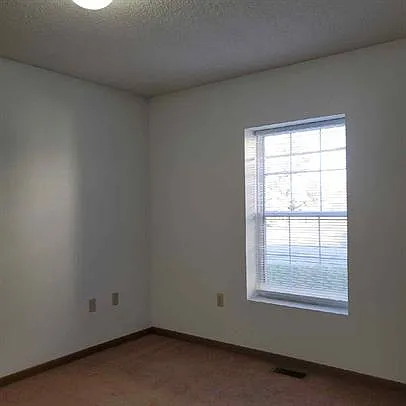 301 S Mulberry St #D — Photo 8