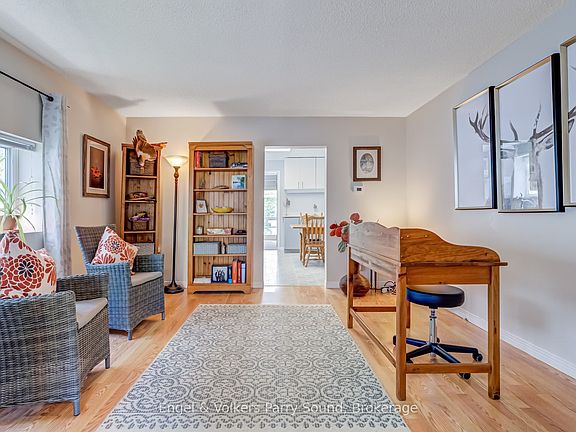 5th image of 54 River St